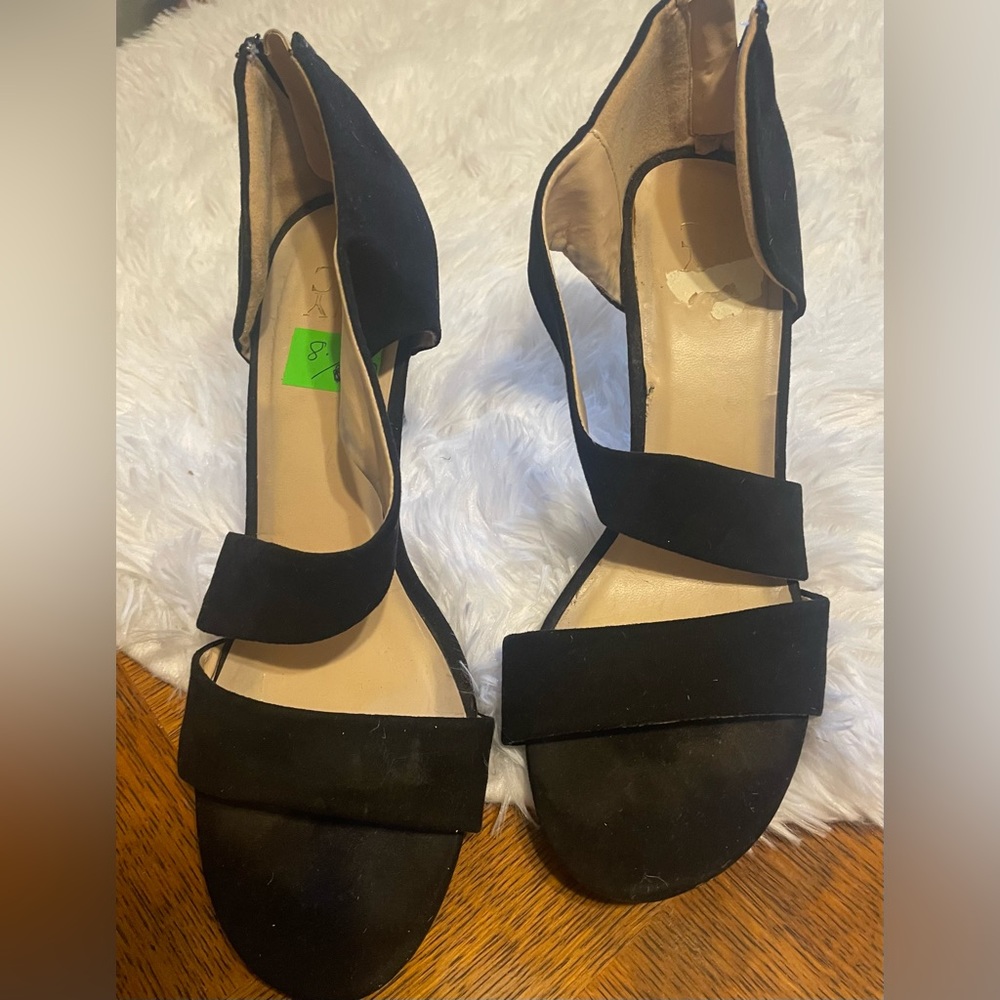 NY & C black heels with zipper size 8